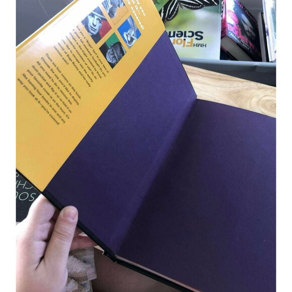 1997 Commemorative Stamp Collection book published by the USPS - Picture 4 of 4